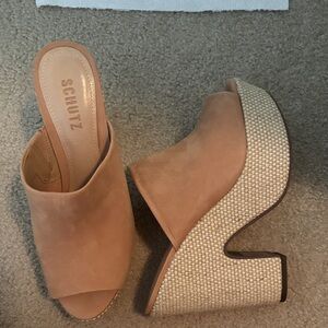 NWOB Schutz Dandara Tan Platform Wedge Sandals